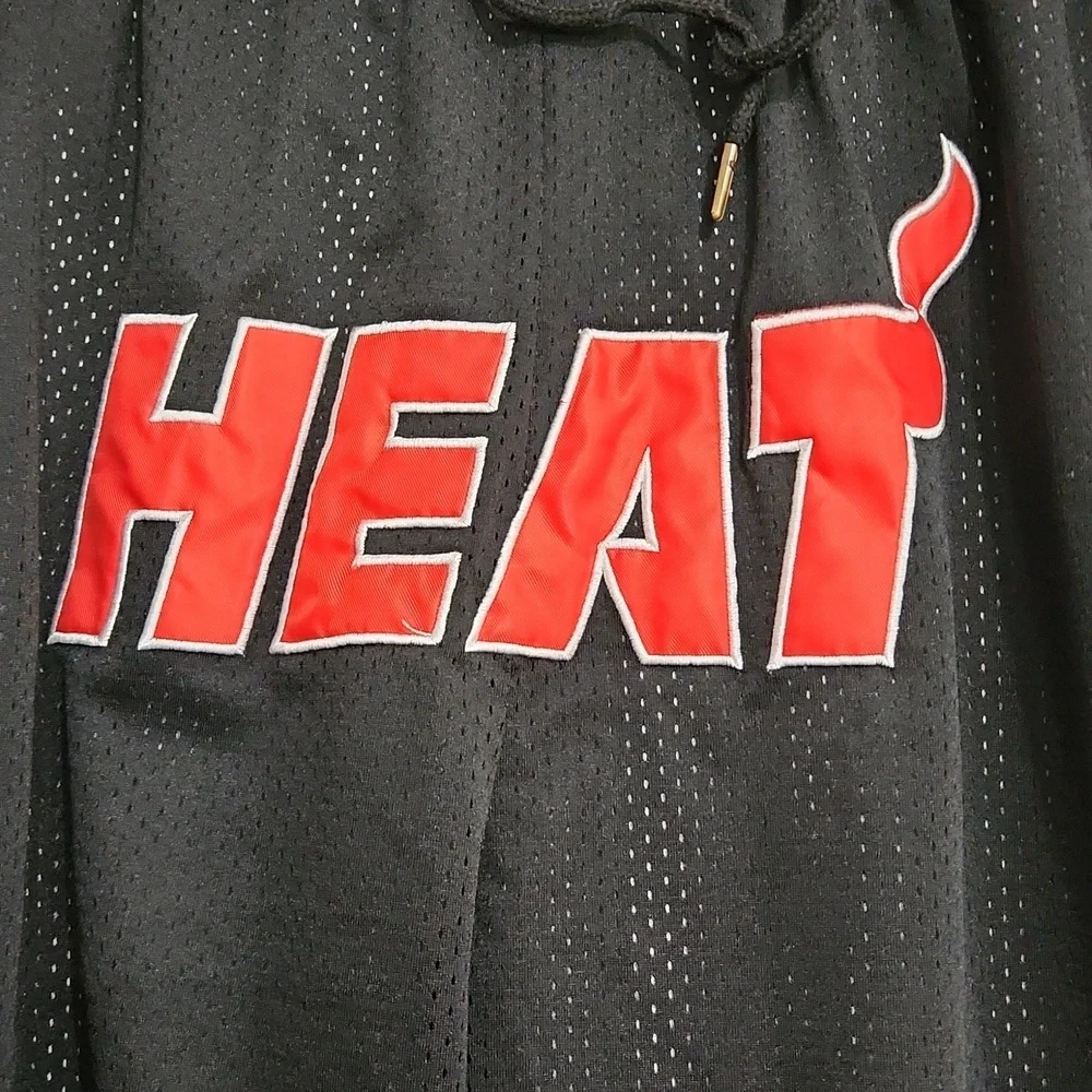 Vintage 1986 Nike Authentic NBA MIAMI HEAT Basketball Shorts Size XXL